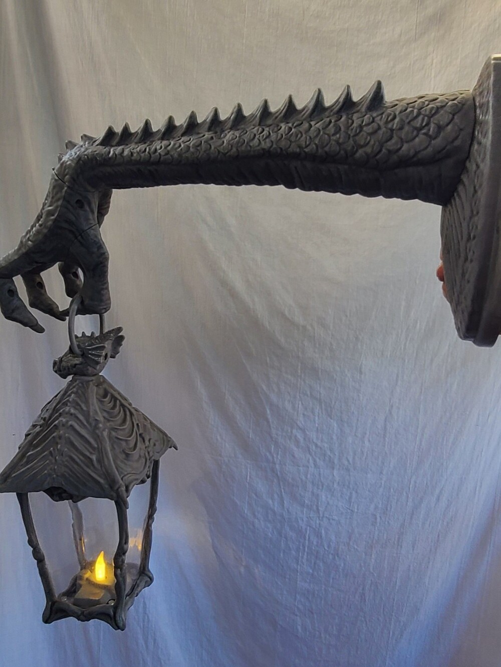 Way To Celebrate Halloween Dragon/Monster Arm Lantern Table/Wall Mount